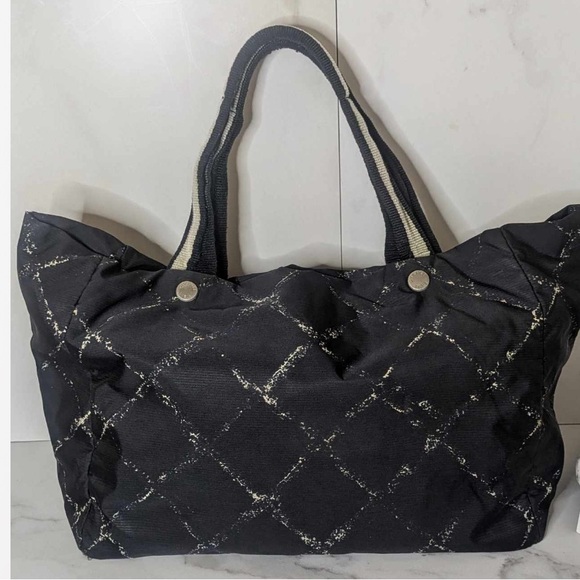 Chanel XL nylon A4 tote bag great everyday bag - Picture 14 of 16